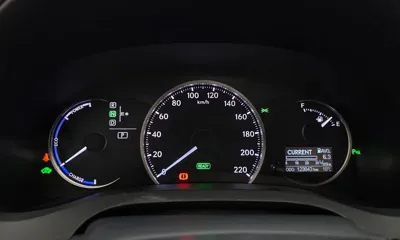 Lexus CT200h