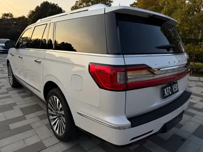 Lincoln Navigator