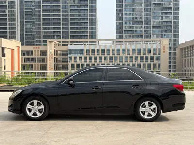Toyota Reiz