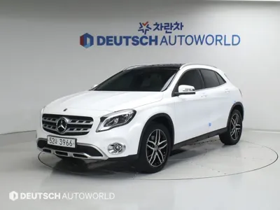 Mercedes-Benz GLA-Class
