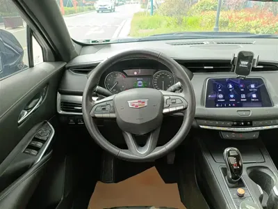Cadillac XT4