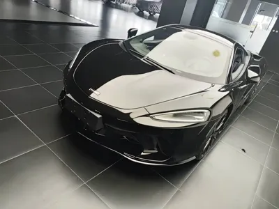 McLaren GT