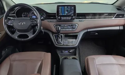 Hyundai Starex