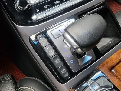 Genesis EQ900