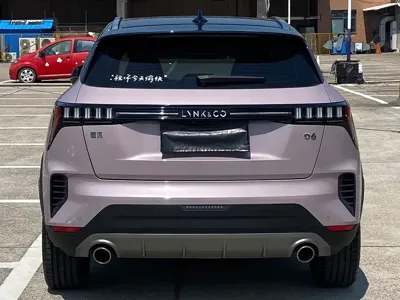 Lynk & Co 06
