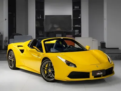 Ferrari 488