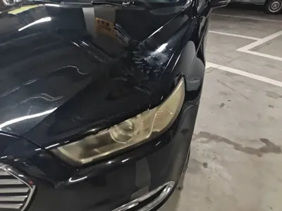 Ford Taurus