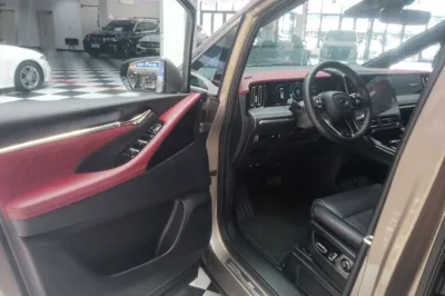 GAC Trumpchi M8