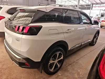 Peugeot 4008