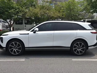 Xpeng G9