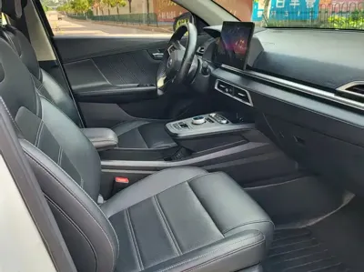 BYD e2