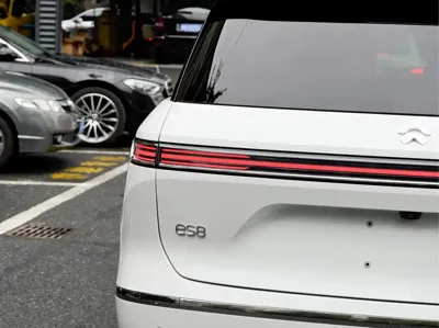 Nio ES8