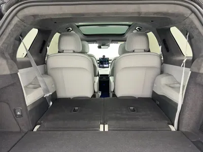 Nio ES8