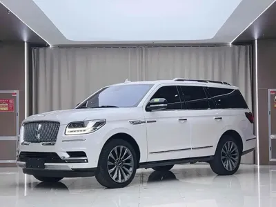 Lincoln Navigator