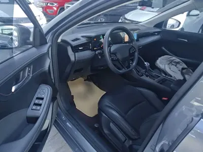 Roewe i5