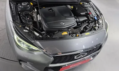 Infiniti Q30