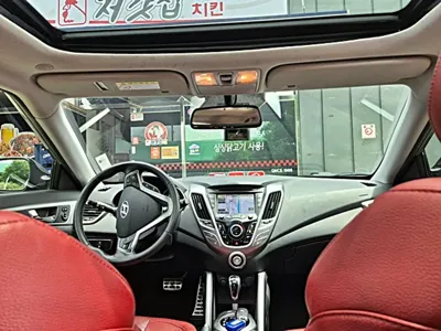 Hyundai Veloster