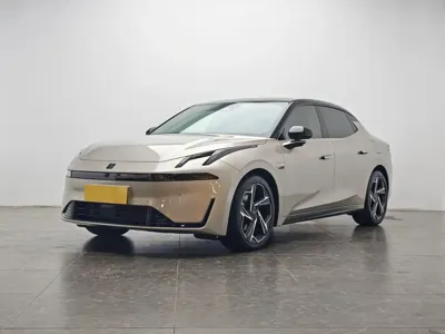 Lynk & Co 07 EM-P