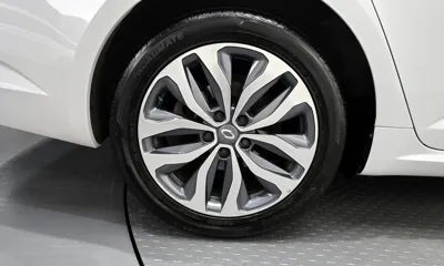 Renault-KoreaSamsung SM6