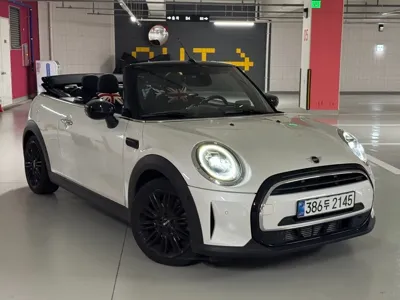MINI Cooper Convertible