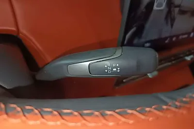 Hongqi HS6 PHEV