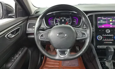 Renault-KoreaSamsung SM6