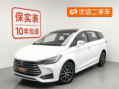 BYD MAX