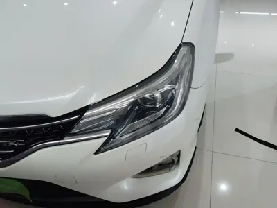 Toyota Reiz