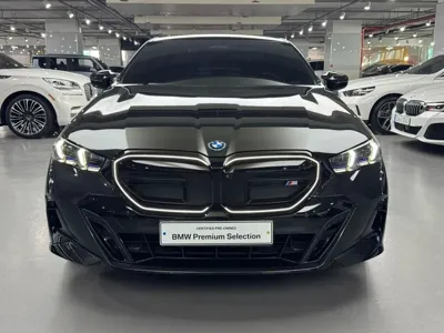BMW i5