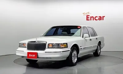 Lincoln Town Car