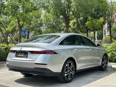Roewe D7