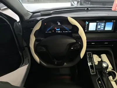 Roewe i5