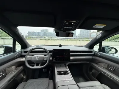 Nio ES8
