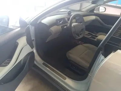 Nio ET5