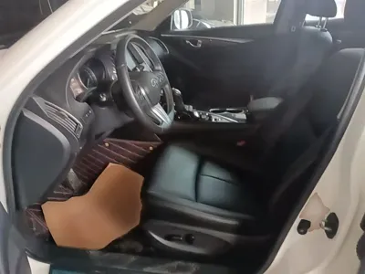 Infiniti Q50L