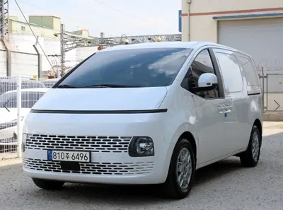 Hyundai Staria
