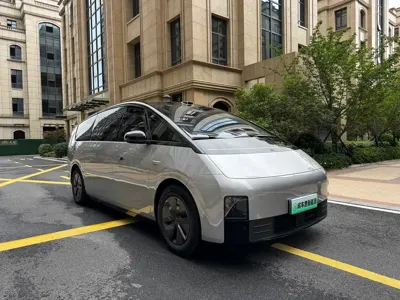 Li Auto Li MEGA