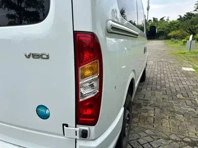 大通 V80