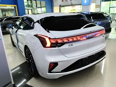 Zeekr 001