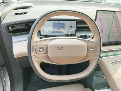 Xpeng X9