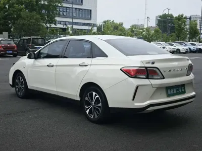 Venucia D60 EV