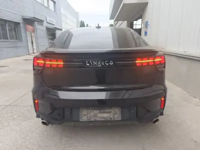 Lynk & Co 05