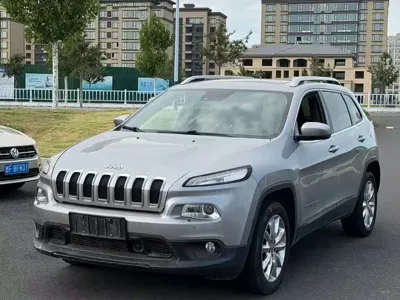 Jeep Cherokee (Import)