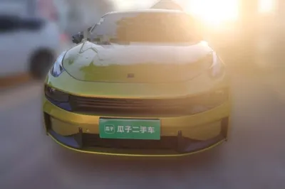Lynk & Co 03