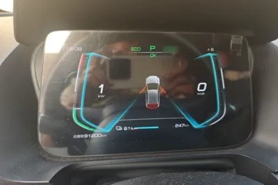 BYD e2