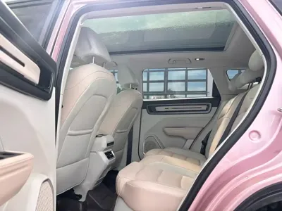 Geely ICON