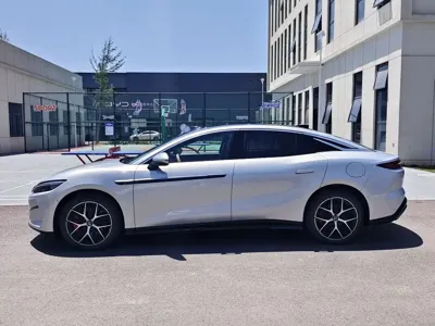 BYD 汉L