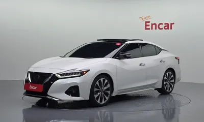 Nissan Maxima