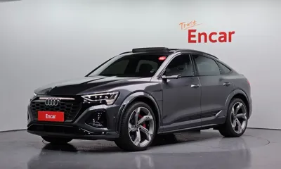 Audi SQ8 e-tron
