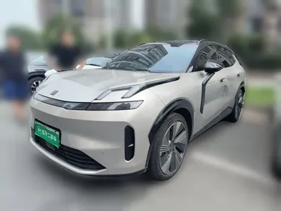 Lynk & Co 08 EM-P